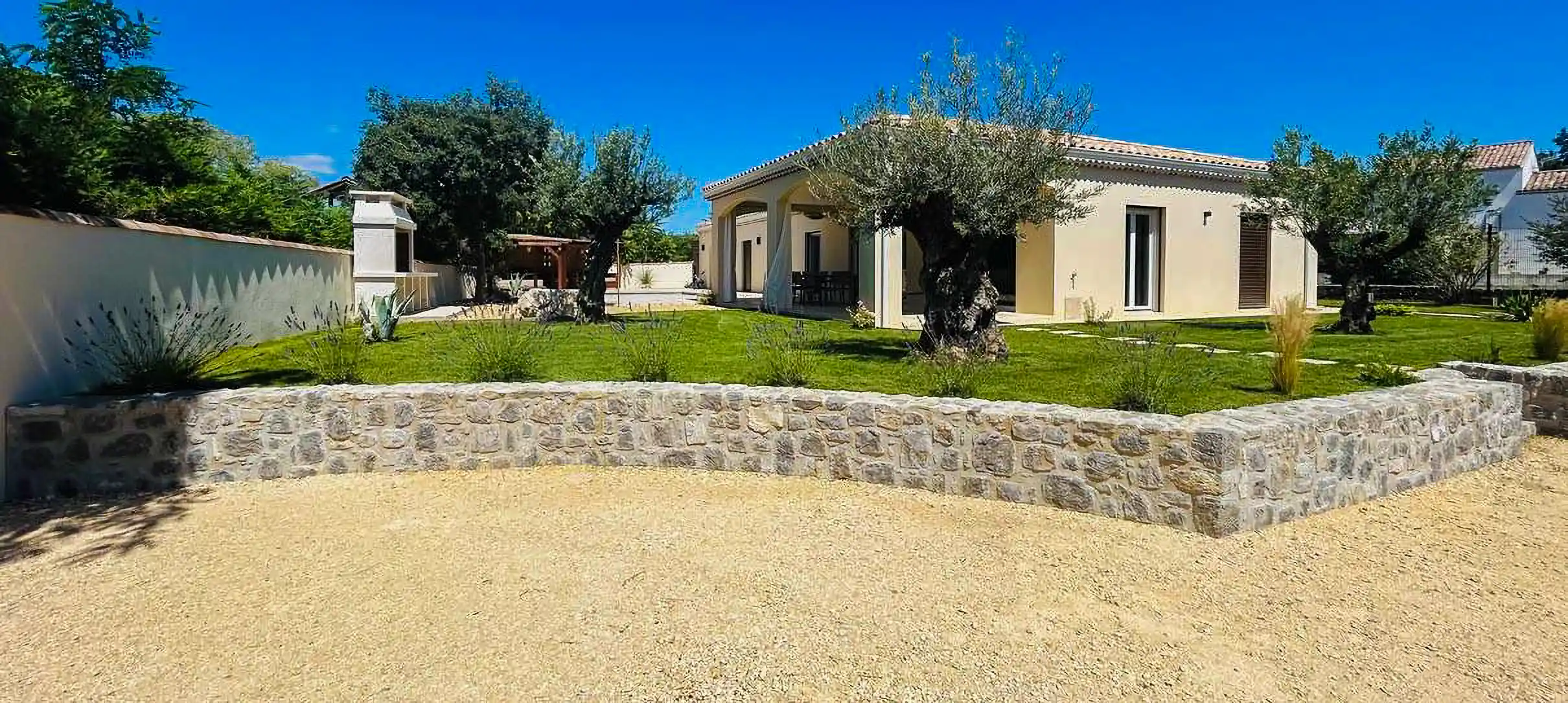 Jardin méditerranéen aménagé par Ledoux Paysage